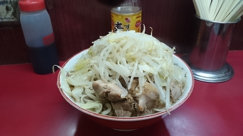 「大豚ダブル(ヤサイダブル)￥８００」@ラーメン二郎 目黒店の写真