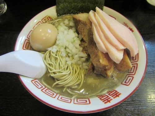 「特濃　太刀魚Ｖｅｒ（８００円）＋鶏チャー＋味玉＋和え玉」@中華ソバ 伊吹の写真