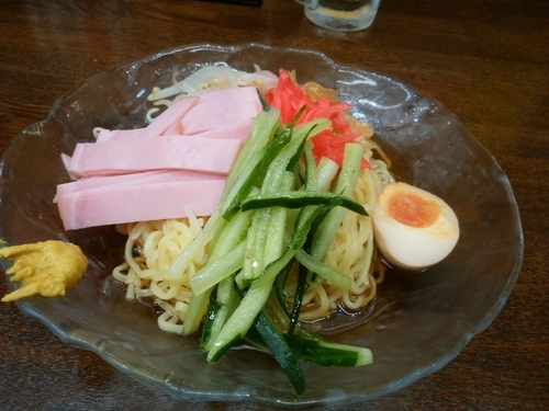 「冷やし中華＋ビール」@せい家 川越店の写真