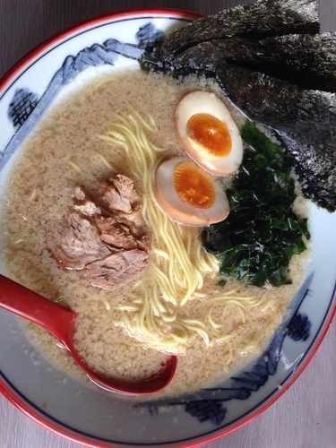 「ラーメン脂多め+煮卵」@ラーメンショップ 122号騎西店の写真