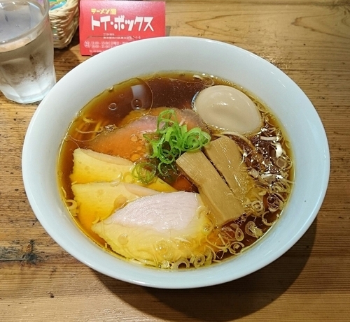 「味玉チャーシュー醤油ラーメン」@ラーメン屋 トイ・ボックスの写真