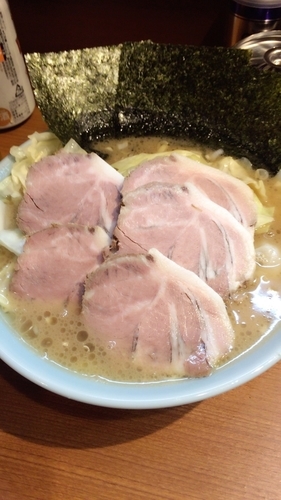 「キャベツラーメン チャーシュートッピング」@らーめん 晴れる家の写真