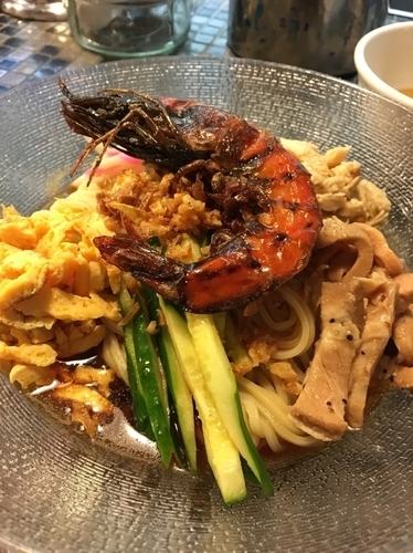 「【３周年記念】甘海老薫る冷やし中華 ９３０円」@らーめん 五ノ神製作所の写真