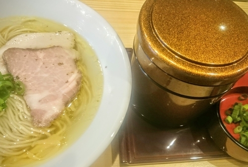 「塩そば＋ひつまぶし」@自家製麺 竜葵の写真