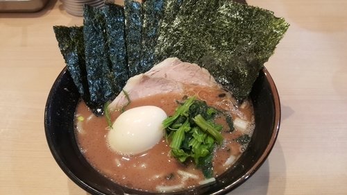 「ラーメン(並)」@横浜家系らーめん 武道家 賢斗の写真