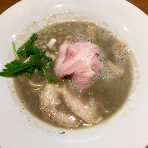 「特濃イカ煮干しそば ￥800」@寿製麺よしかわ 川越店の写真