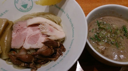 「【 限定】蛍烏賊の白湯つけSOBA」@麺屋 六感堂 Rock'anDoの写真