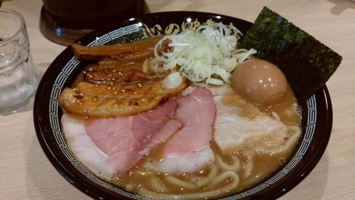 「特製濃厚魚介ラーメン」@心の味製麺 平井店の写真