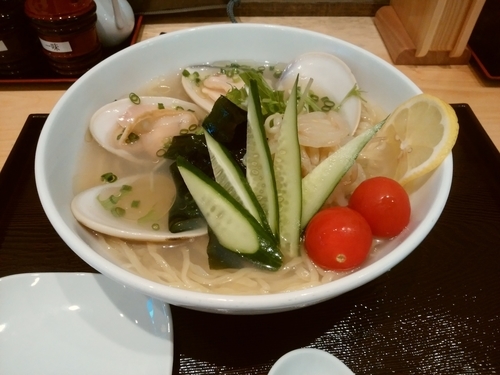 「冷しはまぐりらぁめん」@麺屋 海神 池袋店の写真