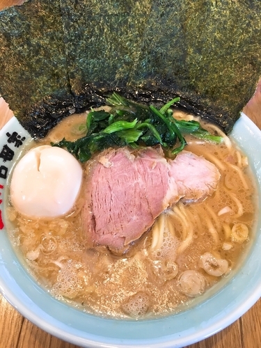 「豚骨醤油ラーメン訳玉」@横浜らーめん 吉田家の写真