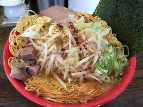 「塩野菜焼拉麺（大盛）」@拉麺 阿吽の写真