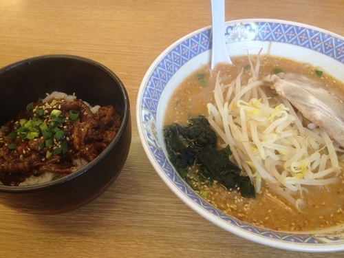「味噌ラーメン」@らーめん花楽 田谷店の写真