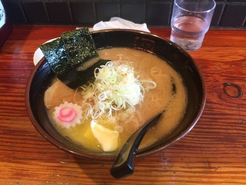 「純みそにんにくバターラーメン 870円」@熟成らーめん 銀のくらの写真