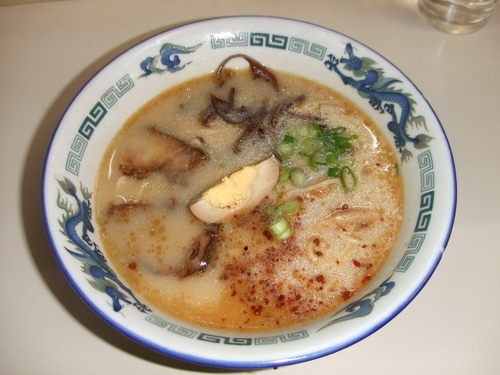 「豚骨ラーメン」@めんくい亭の写真