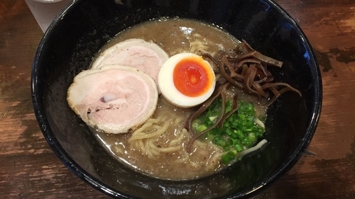 「極濃豚骨ラーメン」@極濃豚骨 らーめん小僧の写真