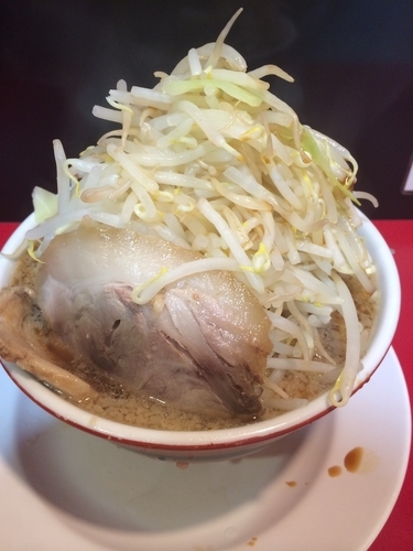 「ラーメン小（ヤサイ）600円」@ダントツラーメン 高松一番店の写真