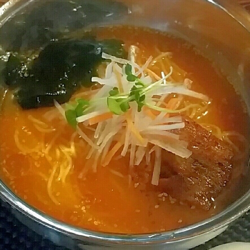 「【夏季限定】冷やし純菜らーめん（味噌）１０００円」@古民家らーめん 志庵の写真