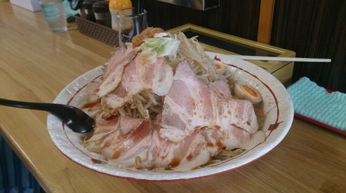 「豚そば男盛1000円+大盛200円」@麺屋 栞の写真