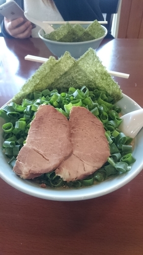 「青ねぎラーメン並」@横浜寺田家ラーメン 北柏店の写真