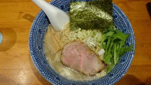 「濃厚塩ラーメン」@もんなか 〇心厨房の写真