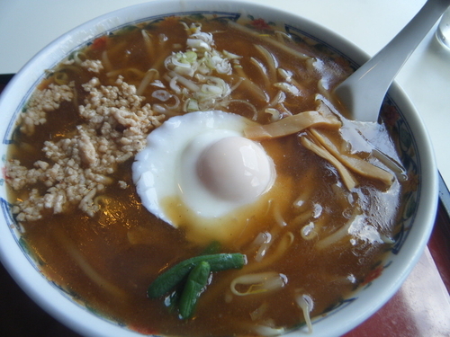 「烏骨鶏ラーメン750円ほか」@味処 ガーデン金丸の写真