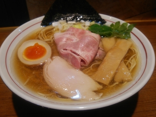 「煮干そば・白醤油」@寿製麺よしかわ 川越店の写真