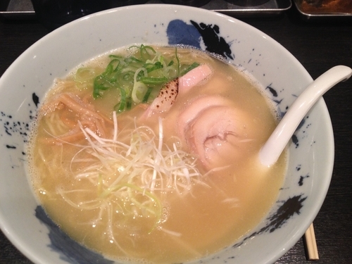 「濃厚とりそば800円」@自家製麺 鶏そば 三歩一の写真