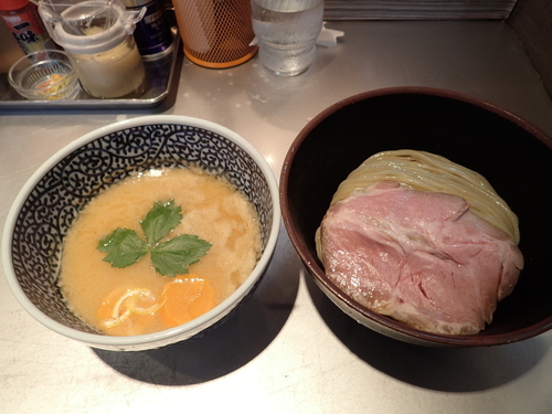 「鯛を炊いたん」@豚骨一燈の写真