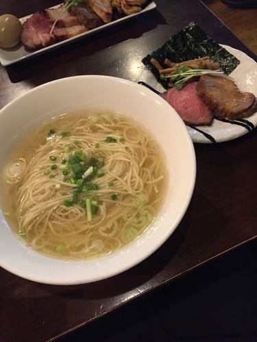 「鶏だし塩ラーメン 750円」@麺処 ほん田 nijiの写真
