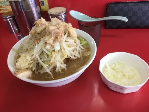 「小ラーメン豚入り＋ネギ」@ラーメン二郎 茨城守谷店の写真
