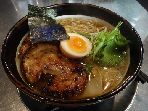 「炙りチャーシューらーめん」@ZUND-BARの写真