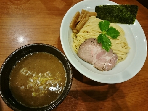 「濃厚豚骨魚介つけ麺（中盛） 830円」@中華そば 七麺鳥の写真