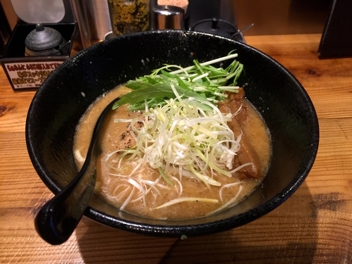 「豚骨魚介らぁめん」@RAMEN TOMIRAIの写真