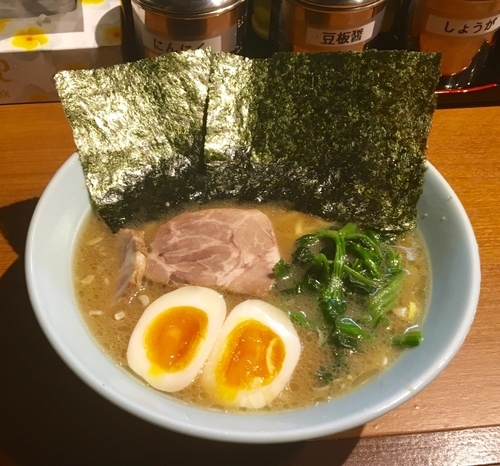 「味玉ラーメン」@らーめん 晴れる家の写真
