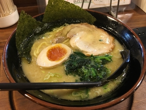 「とんこつ醤油ラーメン」@もちづきの写真