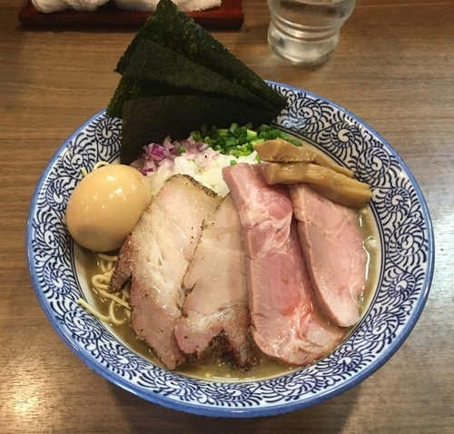 「特製極濃煮干しラーメン 中盛」@煮干しつけ麺 宮元の写真