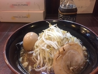 「レディースらーめん６５０円」@麺や豚髭の写真