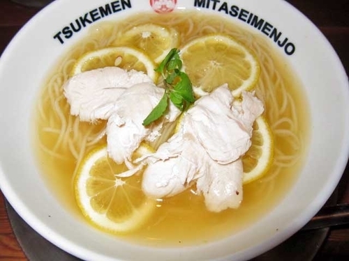 「レモン冷し麺並　730円」@つけ麺専門店 三田製麺所 神田店の写真