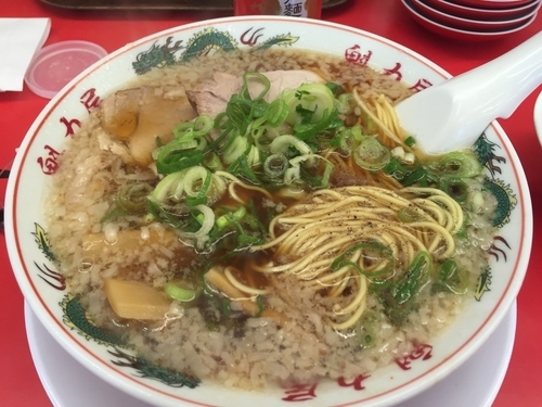 「特製醤油ラーメン＋ライス」@ラーメン魁力屋 五反田店の写真