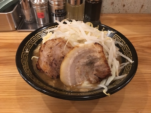 「ラーメン（小）」@中華蕎麦うゑずの写真