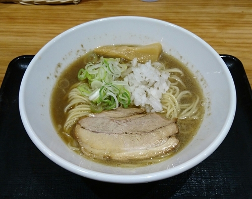 「煮干そば」@つけめん・らーめん・煮干そば 金狼の写真