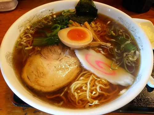 「ラーメン　（大盛り）」@ラーメンフロンティアCAMO-MEの写真