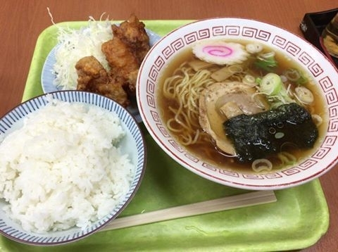 「初狩ラーメンからあげセット」@初狩パーキングエリア（下り線）スナックコーナーの写真