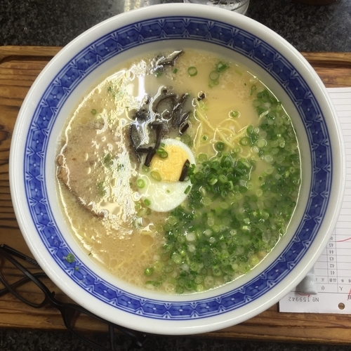 「とんこつラーメン（半チャーハンセット）」@博多ラーメン ふくちゃん 練馬店の写真