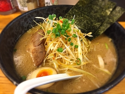 「ネギらーめん」@究極ラーメン 横濱家 平台本店の写真