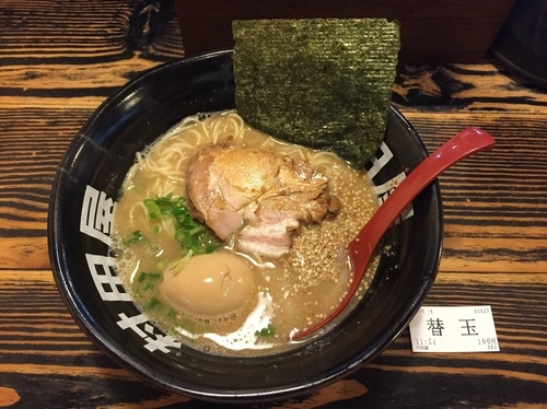 「味玉子入らーめん」@ら〜めん村田屋の写真