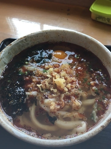 「油うどん（温）かけ　490円」@かばと製麺所の写真