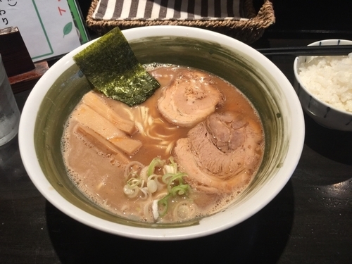 「濃厚だしそば750円+Aランチセット150円（餃子+ごはんおかわ」@はる樹の写真