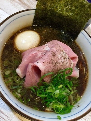 「【気まぐれ限定】四つ葉ブラック ￥850」@中華そば 四つ葉の写真