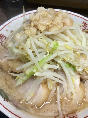 「小豚ラーメン（ニンニク アブラ）」@ラーメン二郎 横浜関内店の写真